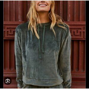 Summersalt The Plush Velour Hoodie Women Large Green Athleisure Loungewear